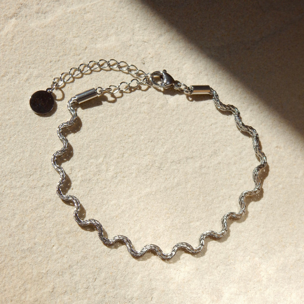 Wave Bracelet in Silver