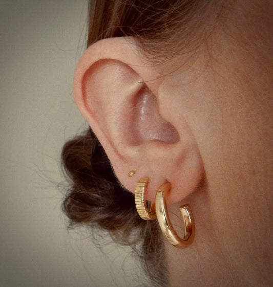 Everyday Medium Hoops in Gold