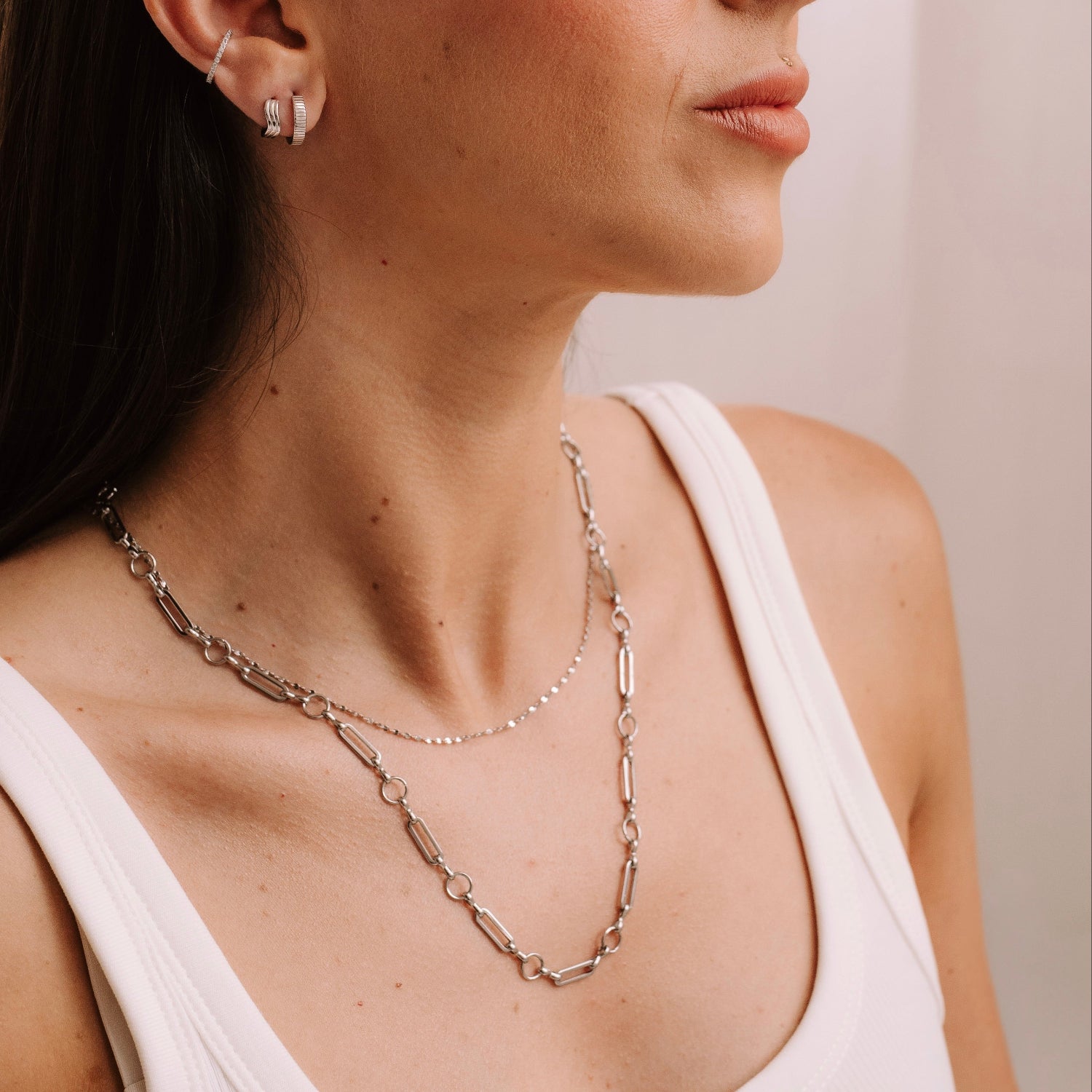 Fine Shimmer Necklace in Silver