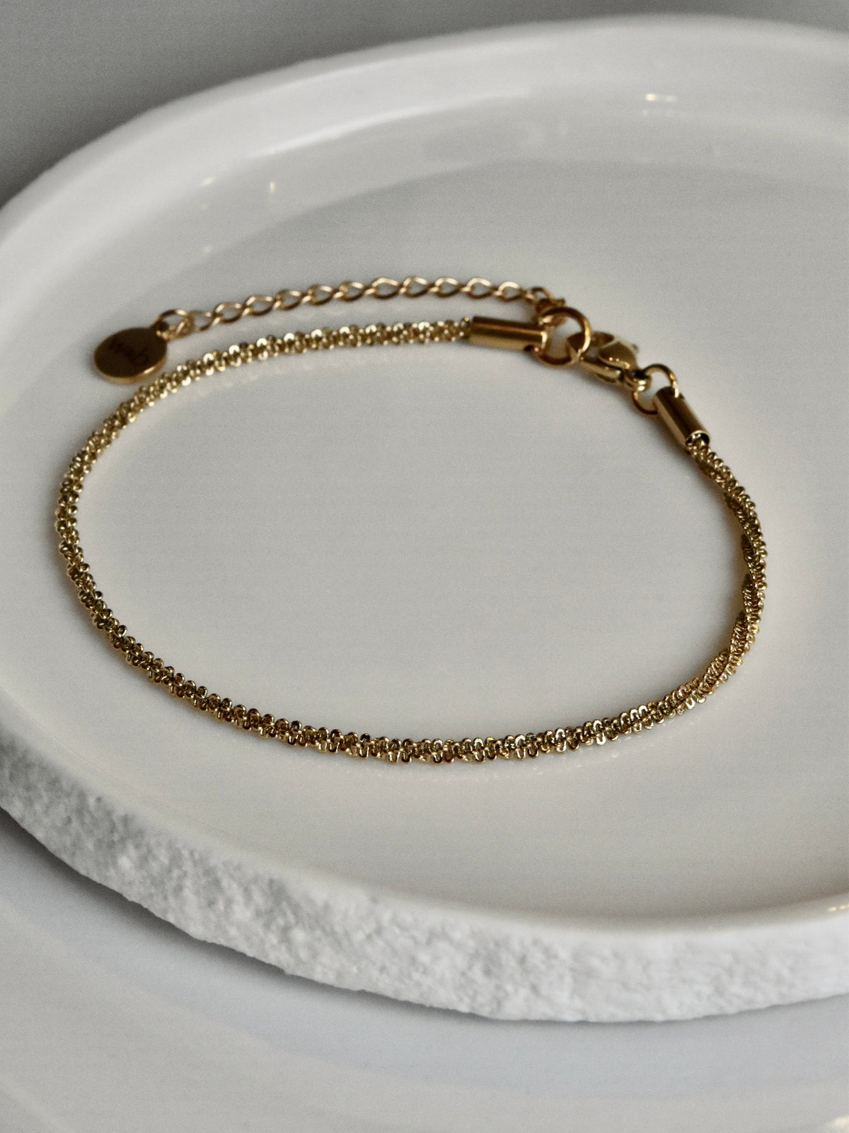Twisted Link Bracelet in Gold