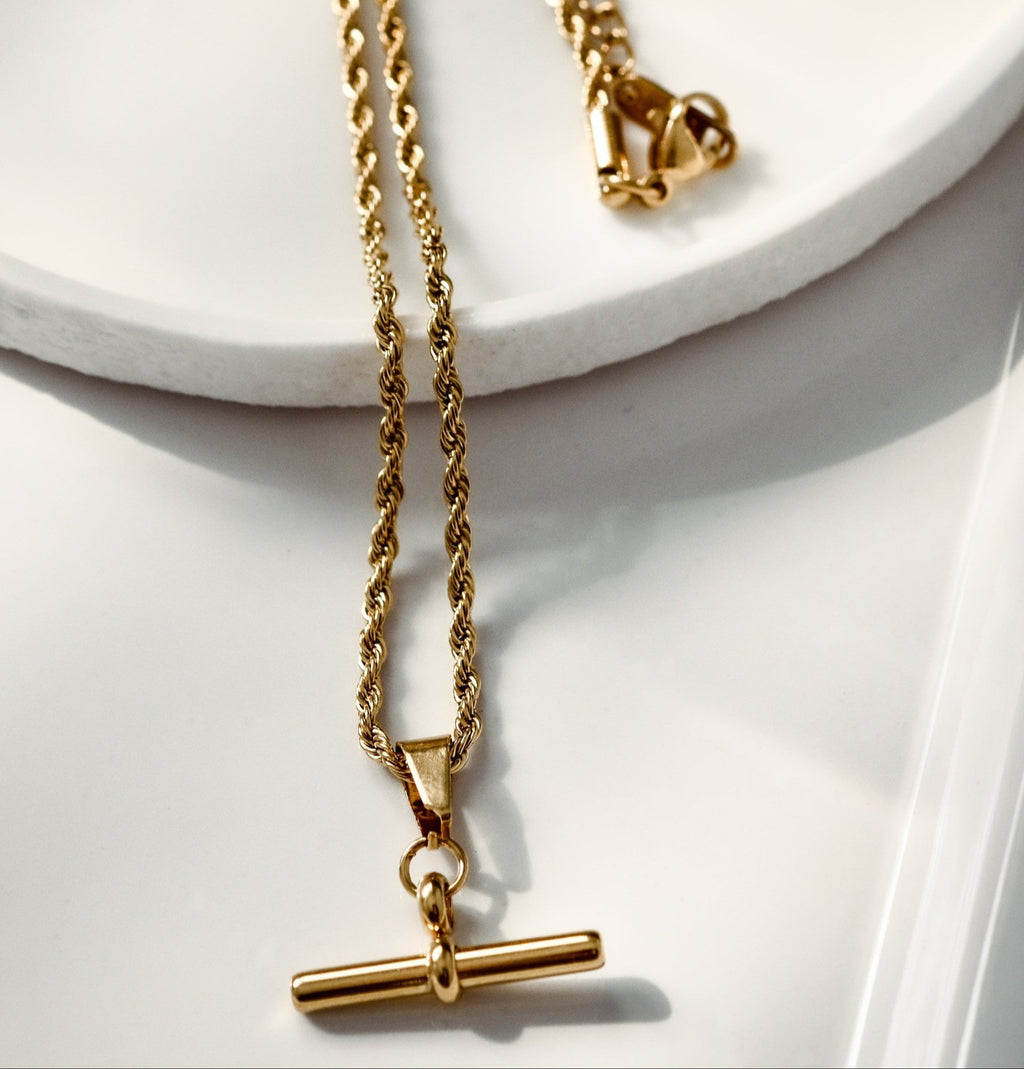 T Bar Necklace in Gold