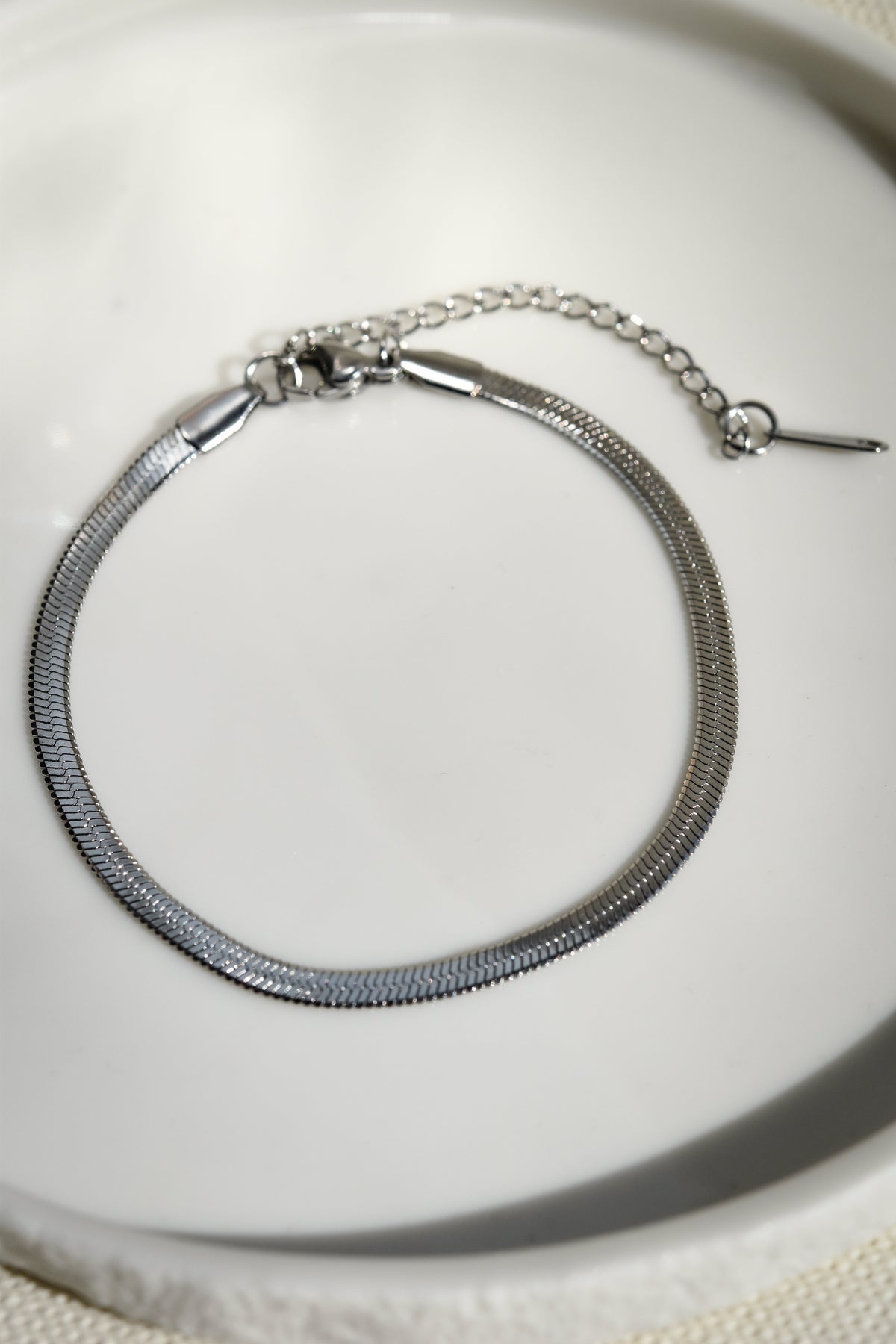 Statement Flat Chain Bracelet in Silver