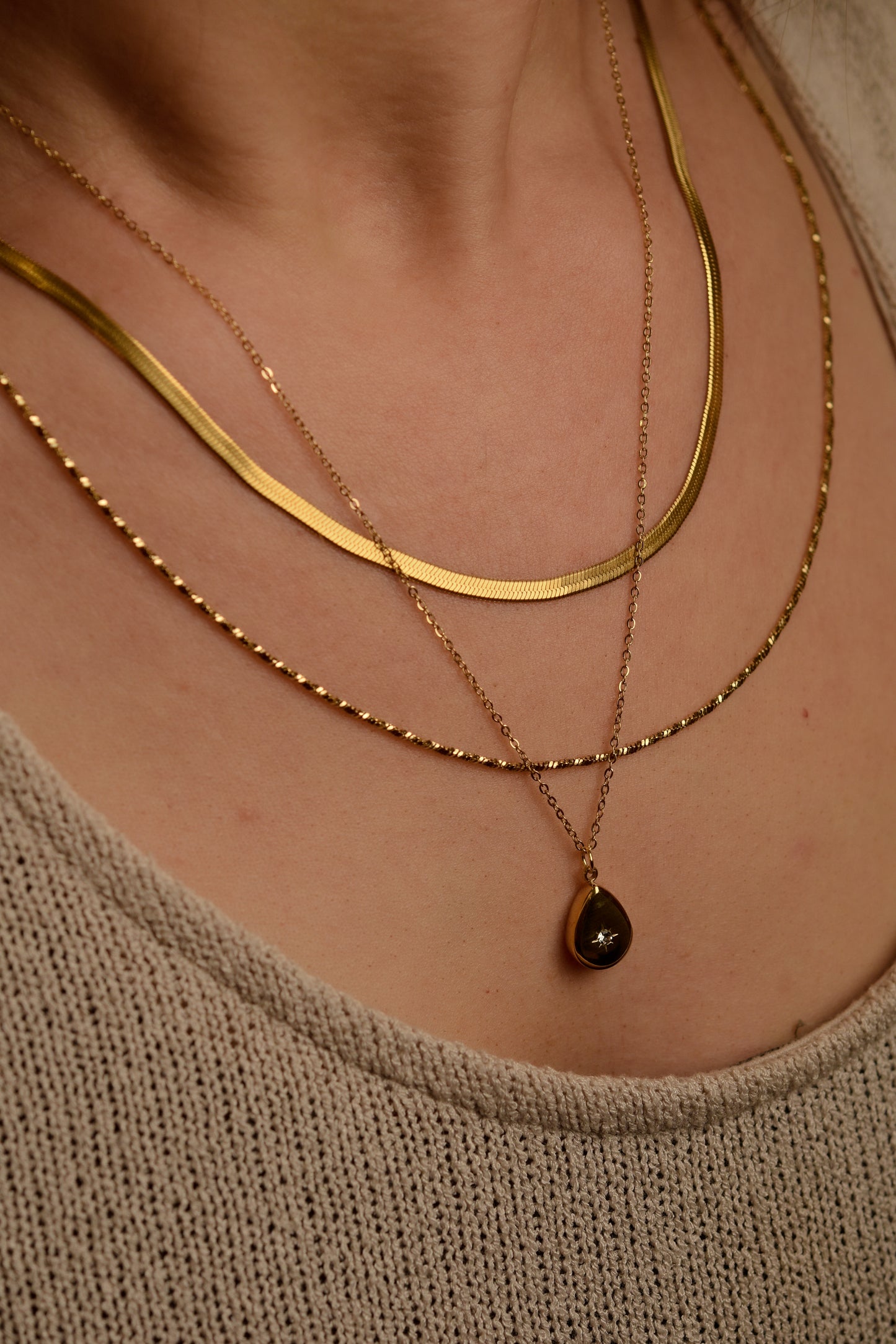 Statement Flat Chain Necklace in Gold