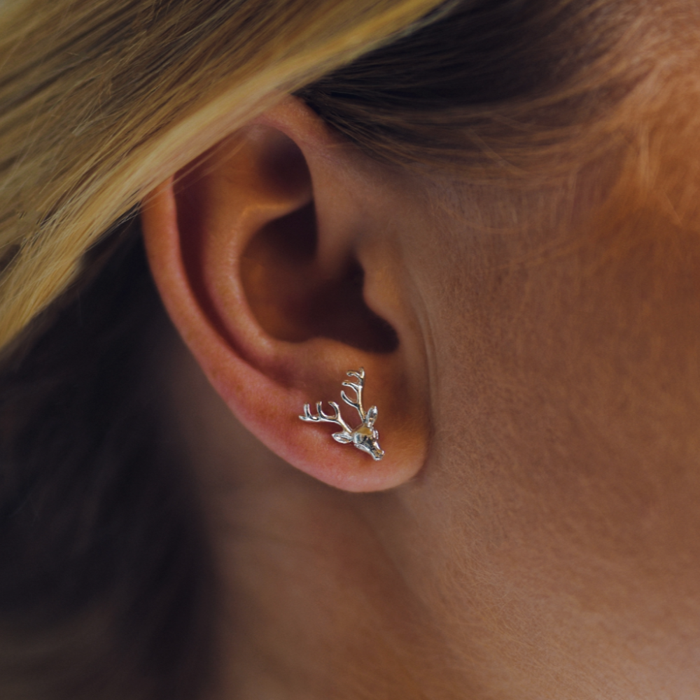 Reindeer studs in Silver